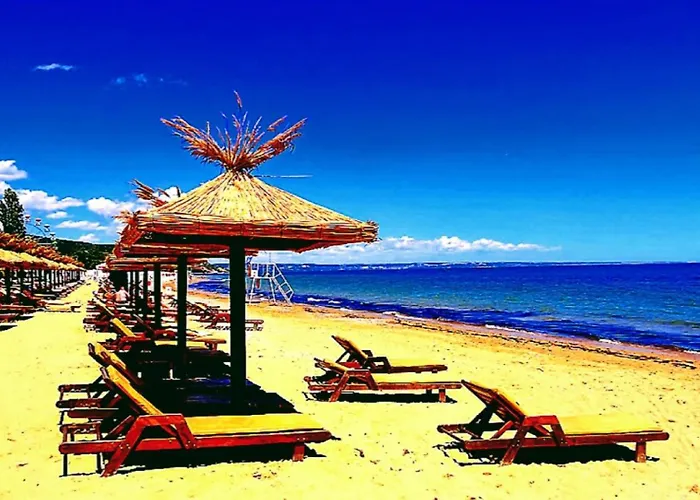 Sea Sirena With A Mountain View Apartmán *